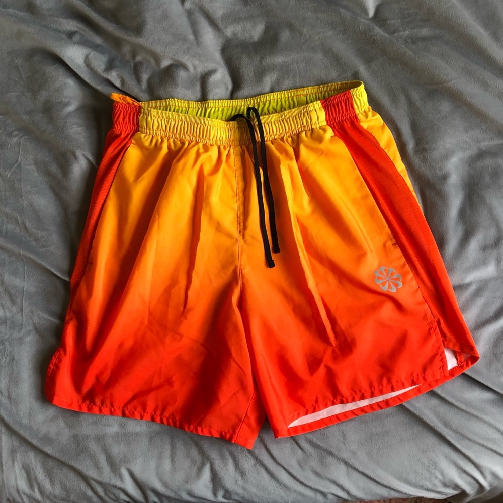 Nike dry-fit running shorts Medium